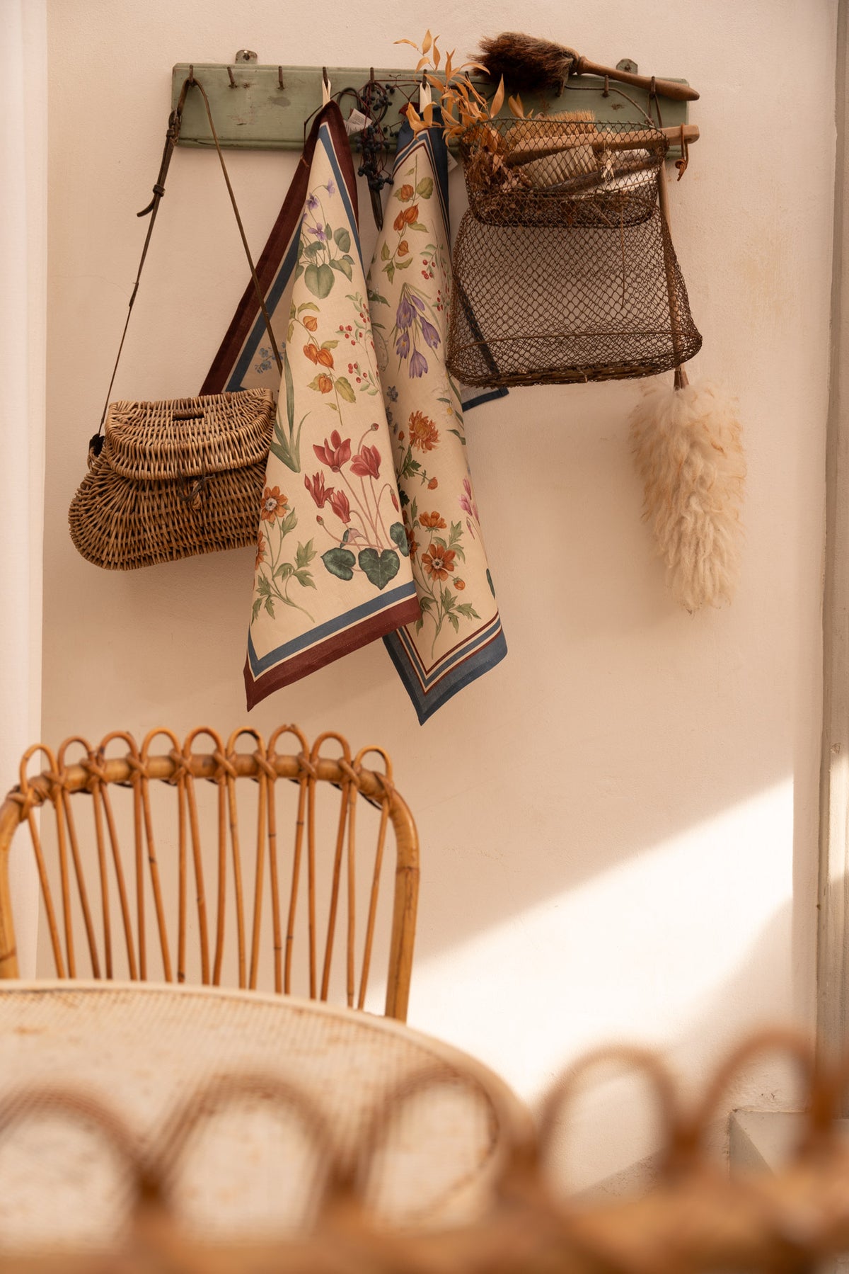 "Pernilla Blu" Linen Towel