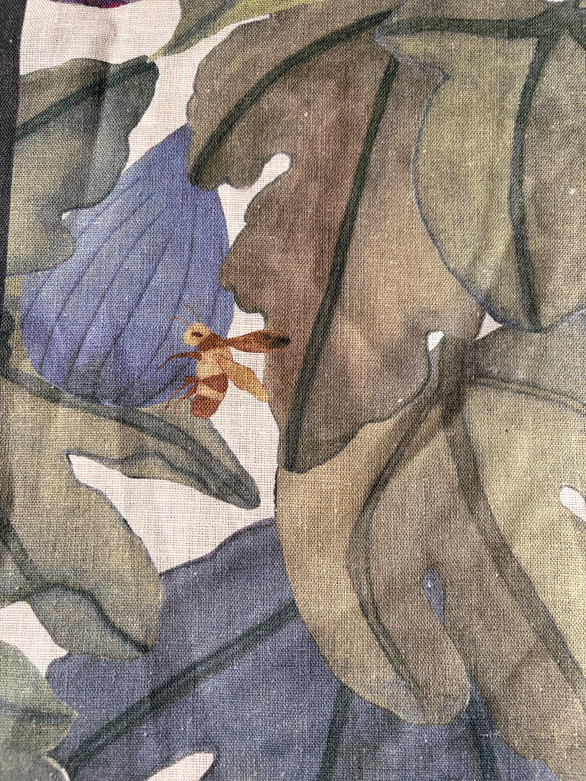 "Ficus Viola" Linen Towel